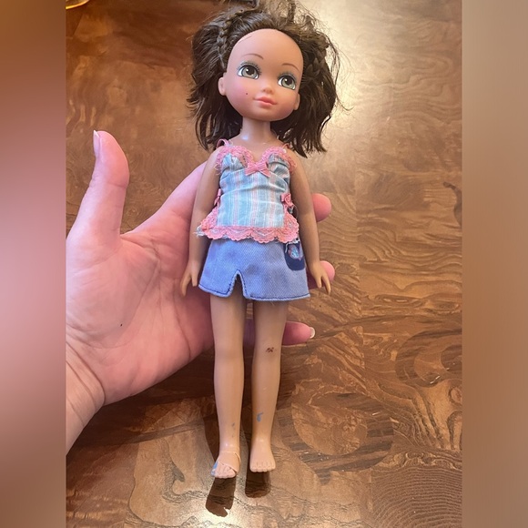 Mga entertainment forever best friends doll! Brown hair, green eyes, 10 in tall - Picture 4 of 13